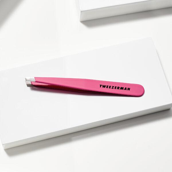 Tweezerman Slant Tweezer Pretty In Pink, maailmankuulut pinsetit - Image 3