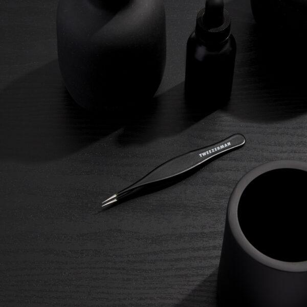 Tweezerman GEAR Ingrown Hair/Splintertweeze terävät pinsetit - Image 3