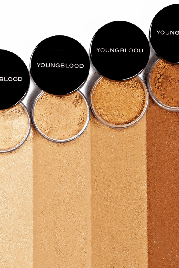 Youngblood Natural Mineral Foundation 10g, jauhemainen mineraalimeikkipohja - Image 2