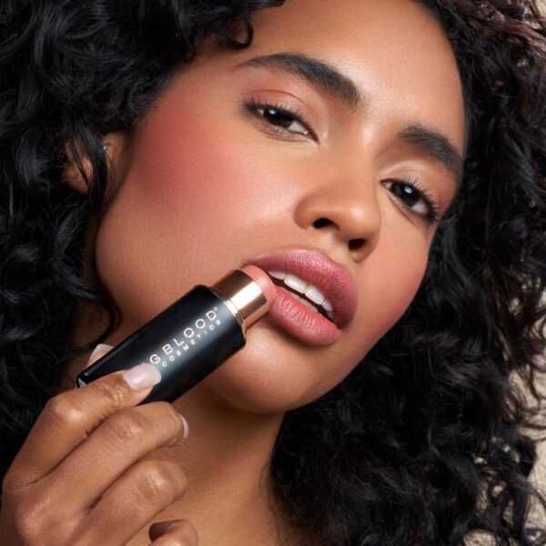 Youngblood VividLuxe Creme Blush Stick 9,5g, kermainen poskipunapuikko - Image 3
