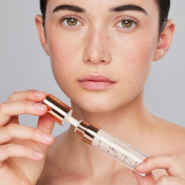 NAM Black Rose & Botox Like Concealer 04W Warm Nude, peiteväri - Image 4