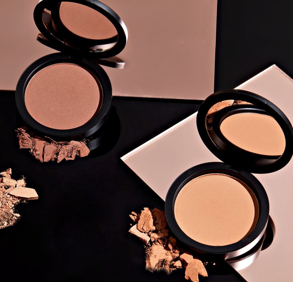 Youngblood Defining Bronzer 8g, mineraaliaurinkopuuteri / varjostusväri