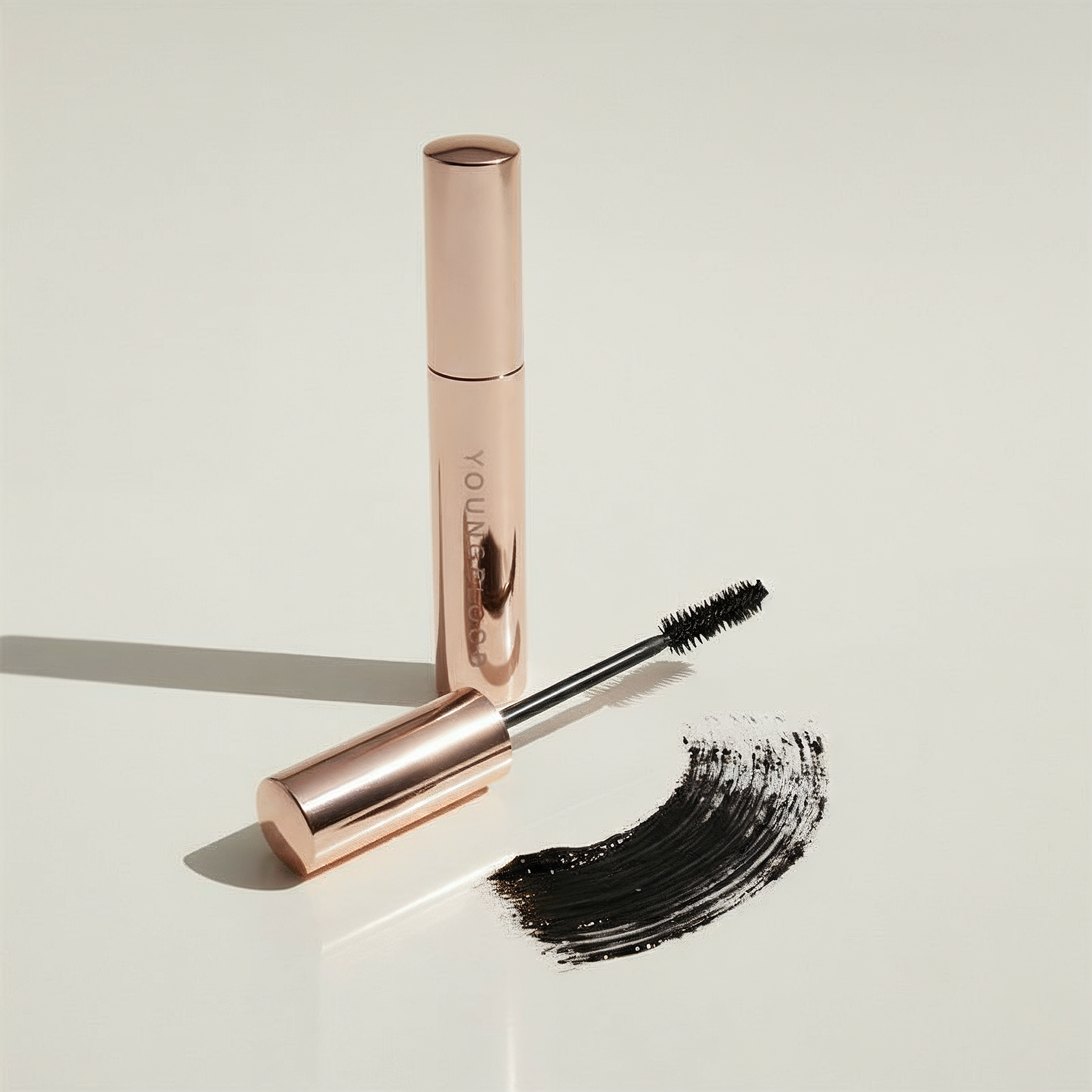 Youngblood Til Midnight Intense Volumizing Mascara 9ml, mineraaliripsiväri
