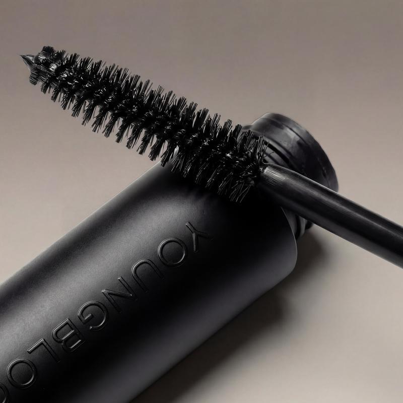 Youngblood Everlash Mineral Lengthening Mascara Blackout 9ml, mineraaliripsiväri - Image 4